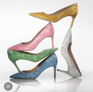 RESERVED FOR Regina_heels